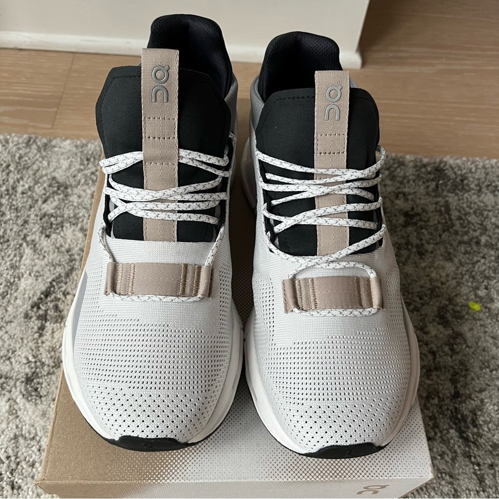 ON Running Cloudnova Women Shoes Size 8 White Sand - Picture 12 of 12